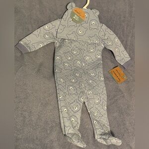 Boy’s Quilted 2-piece Footie Pajama & Hat Set * Blue Allover Bear Design 3-6mos